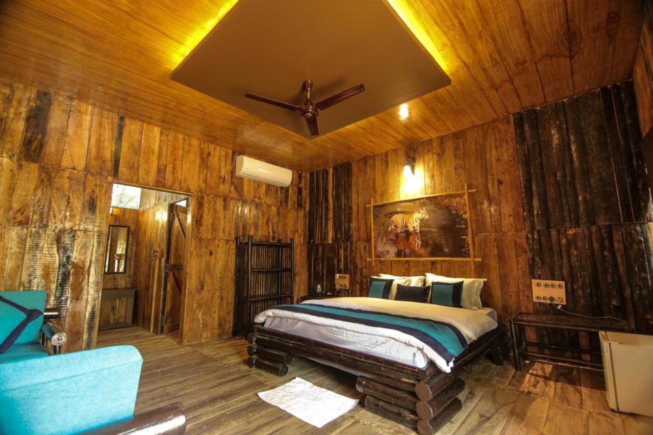 Mogli Resort Kanha Bagian luar foto