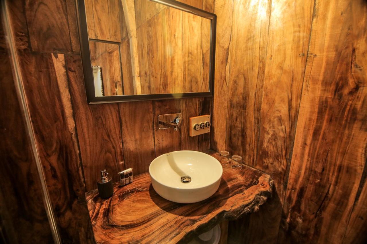 Mogli Resort Kanha Bagian luar foto