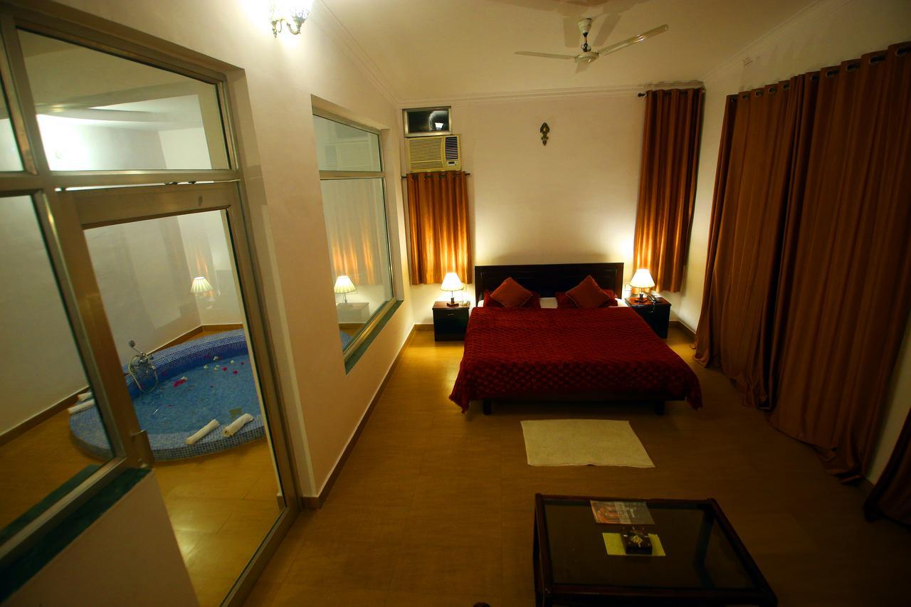 Mogli Resort Kanha Bagian luar foto